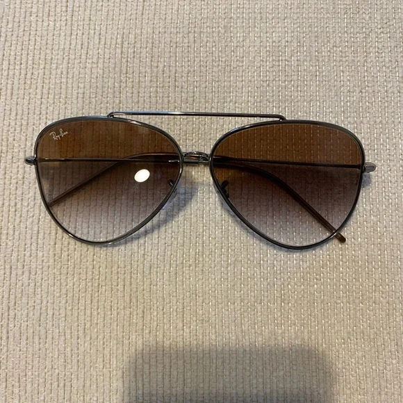 Ray-Ban Aviator Sunglasses with Tan Lenses - Picture 2 of 9